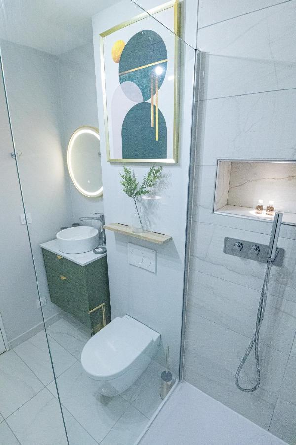 The Green Home - Quiet And Fully Equipped High-End Studio With Parking Courcouronnes エクステリア 写真